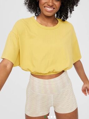 AERIE 💛 Cropped Yellow Short Sleeve Top